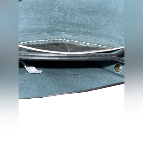 Mellow World Vegan Leather Phone Holder Purse - Picture 3 of 3